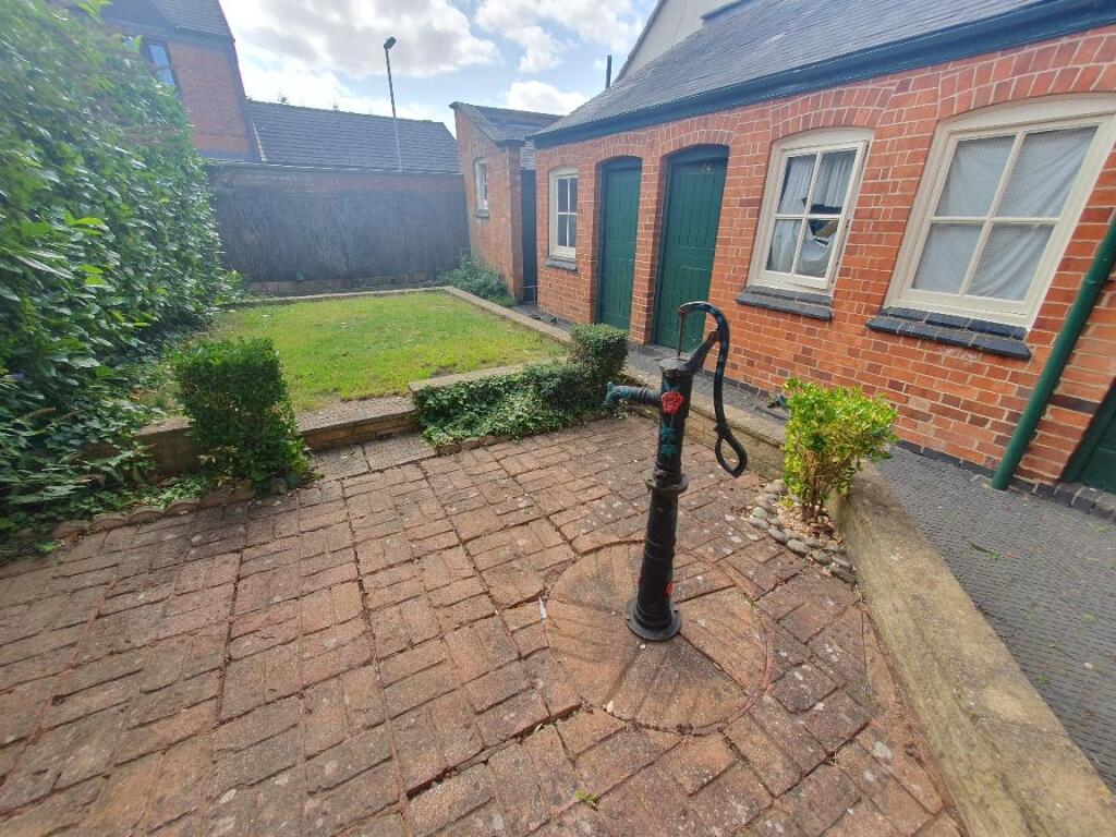 Rear Garden (2) .jpg