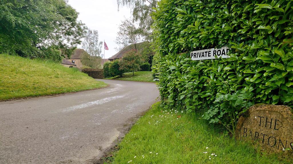 Entrance drive.jpg
