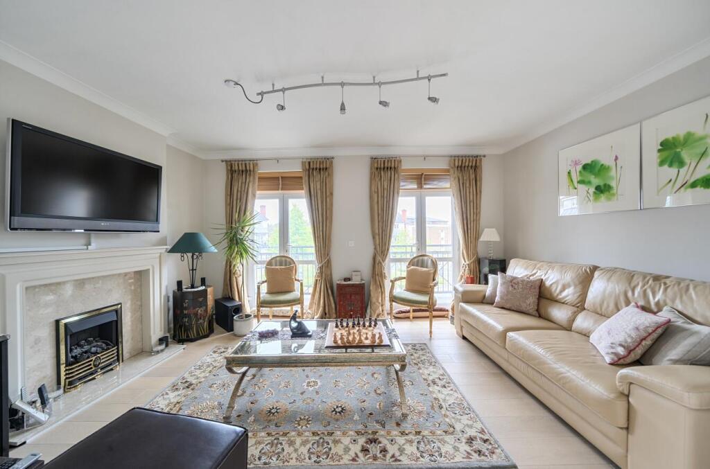 Davidson Frost-Wellings, DFW, Lady Aylesford Avenu