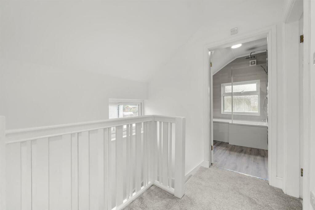 16-web-or-mls-15 WANLIP AVENUE FINISHED EDITS-16.J