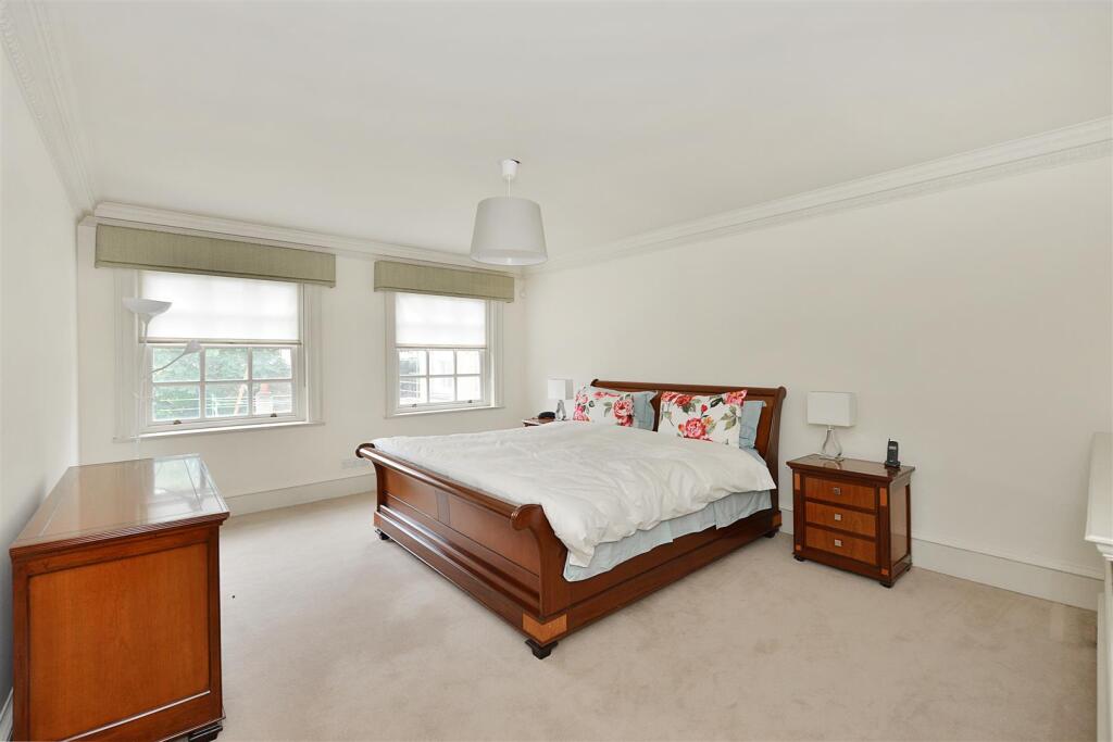 G-1-Eaton-Square (7).JPG