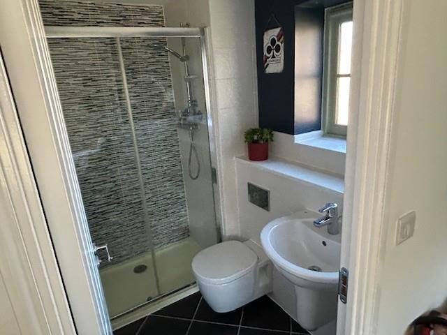 En Suite Bathroom.jpg