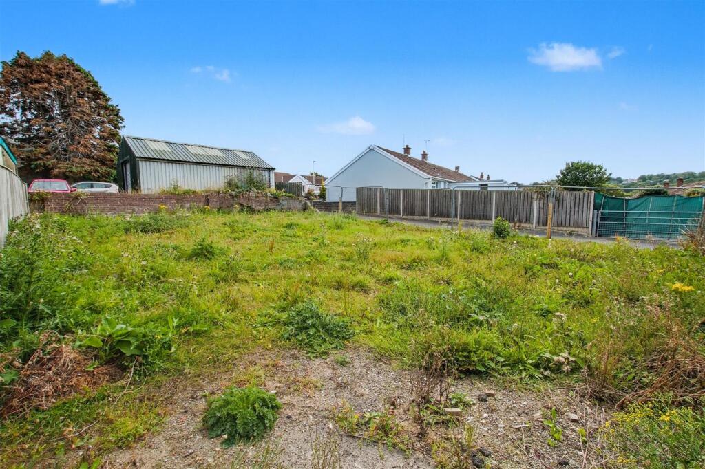 Plot potential/Additional garden area