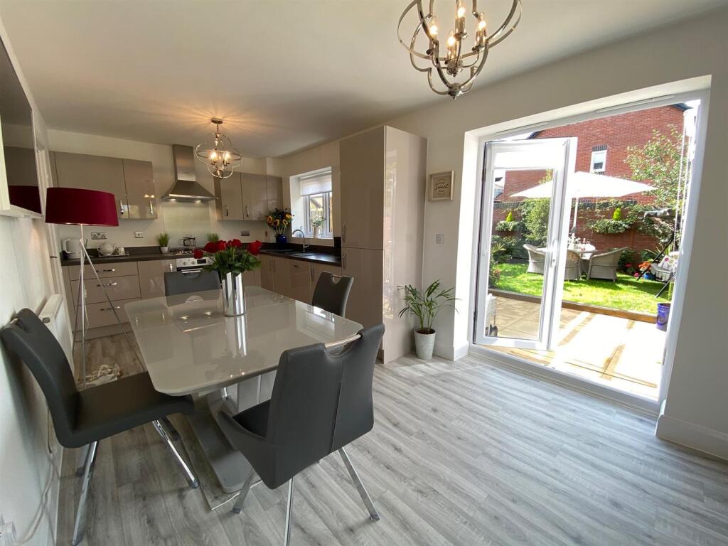 Kitchen Dining Room.jpg