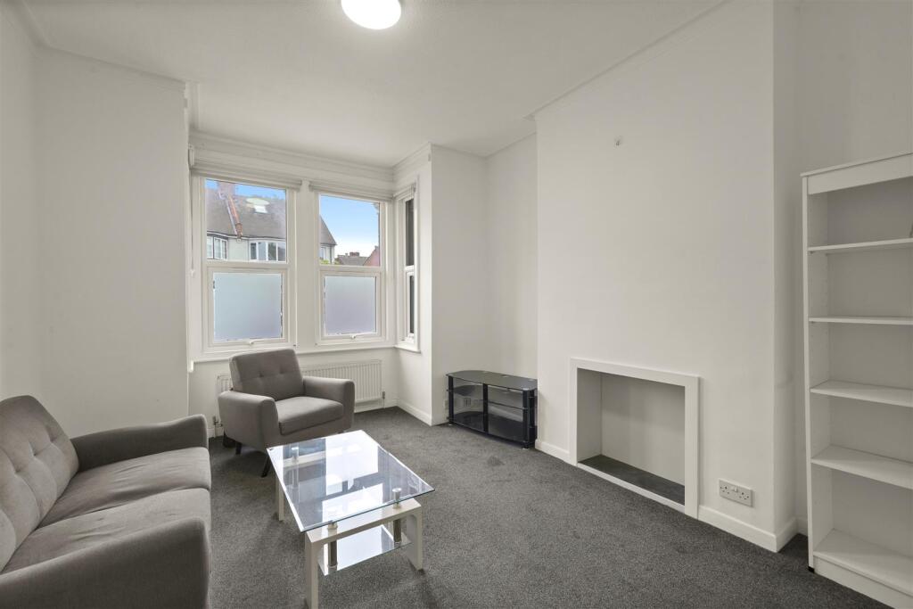 Harlesden Road (6).jpg