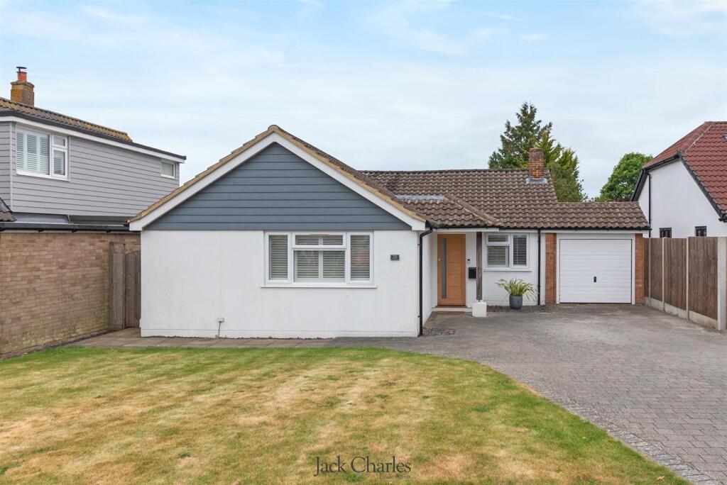 28 Barchester Way-48.jpg