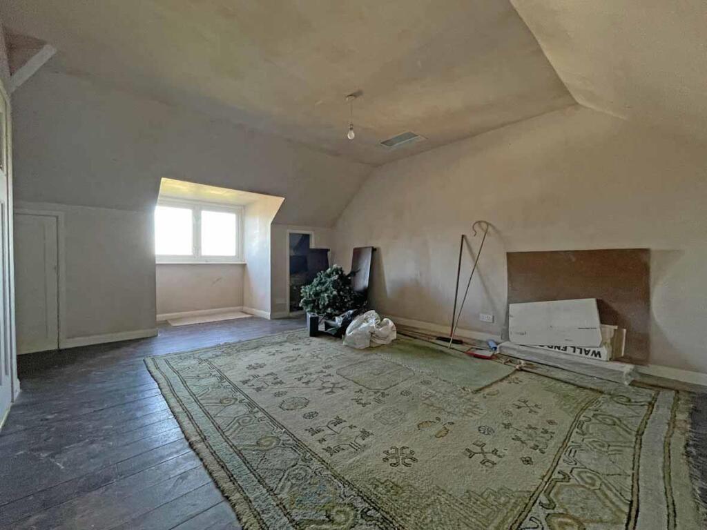 Torland Road 22 Bed 4 Shot 2.jpg