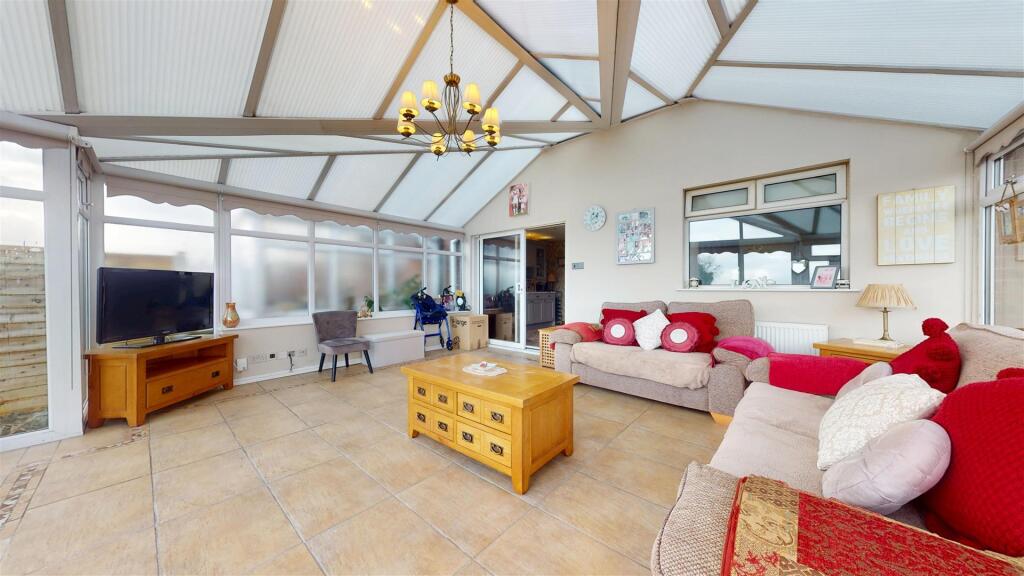 Coultshead Avenue Conservatory