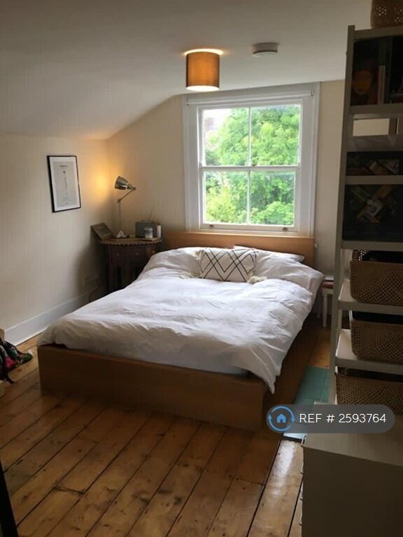 £1100 Pcm- Double En Suite