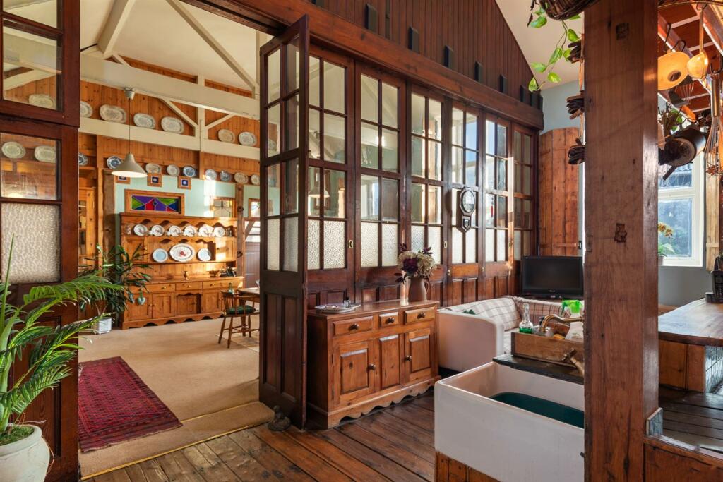 Open Plan Kitchen / Diner