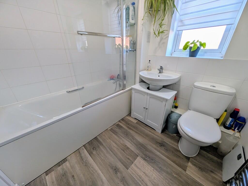 PXL_20251125_0942...