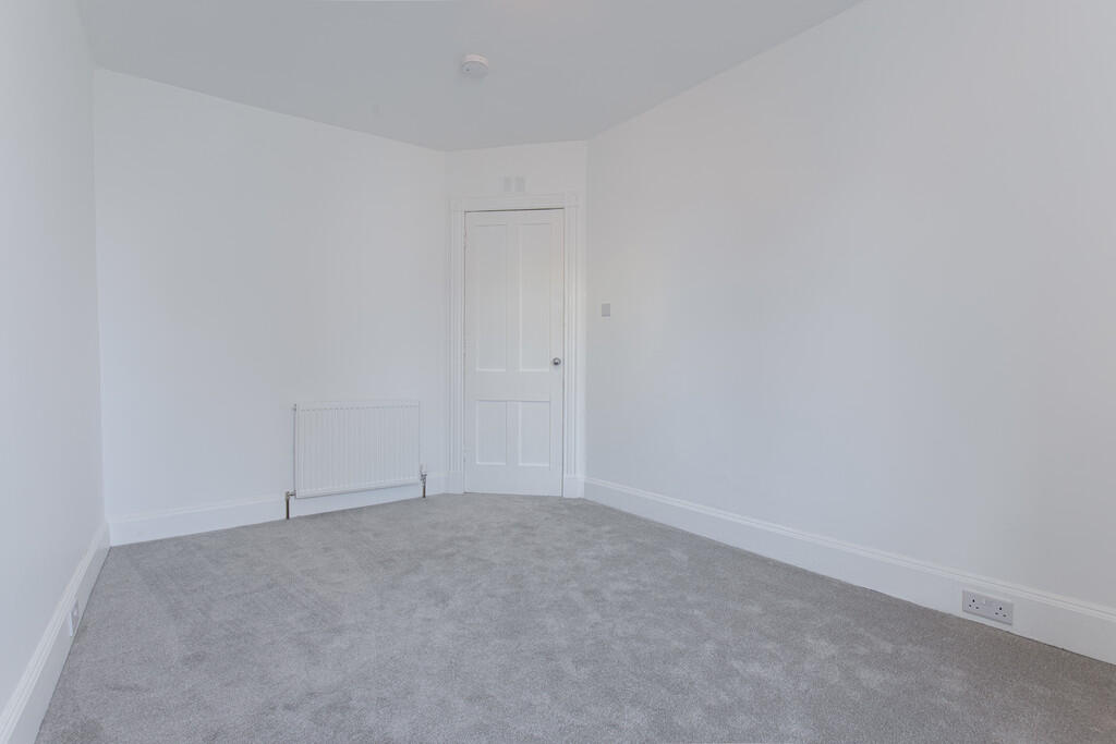 Bedroom1Angle2