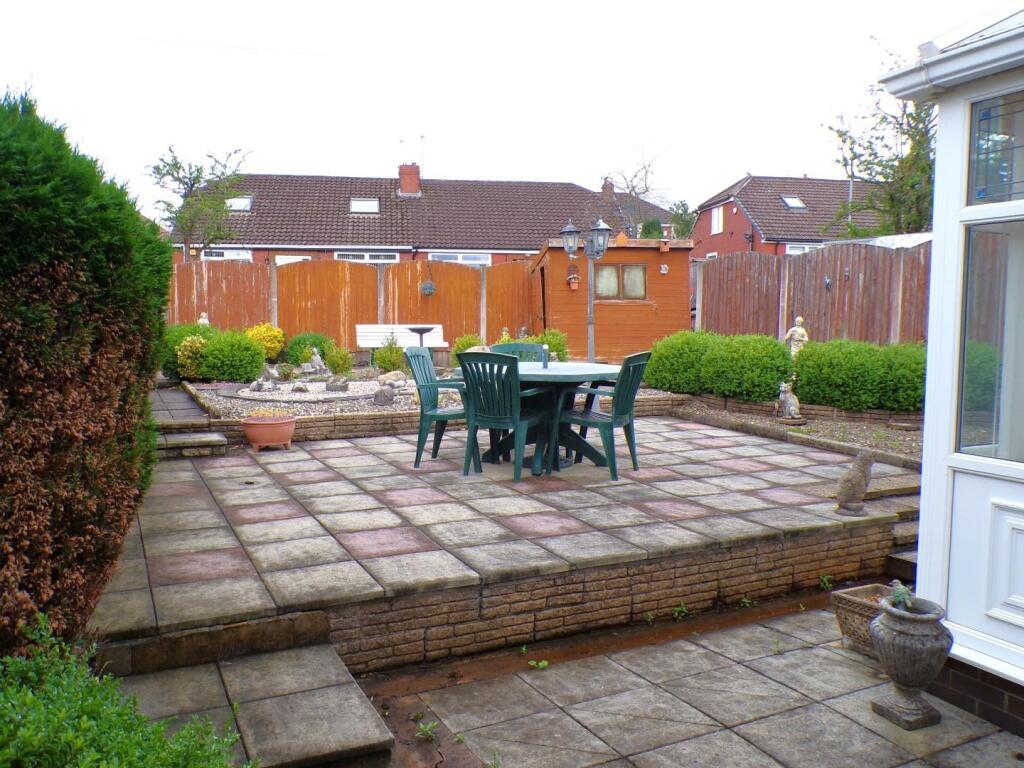 GreenLane109gdn4.JPG