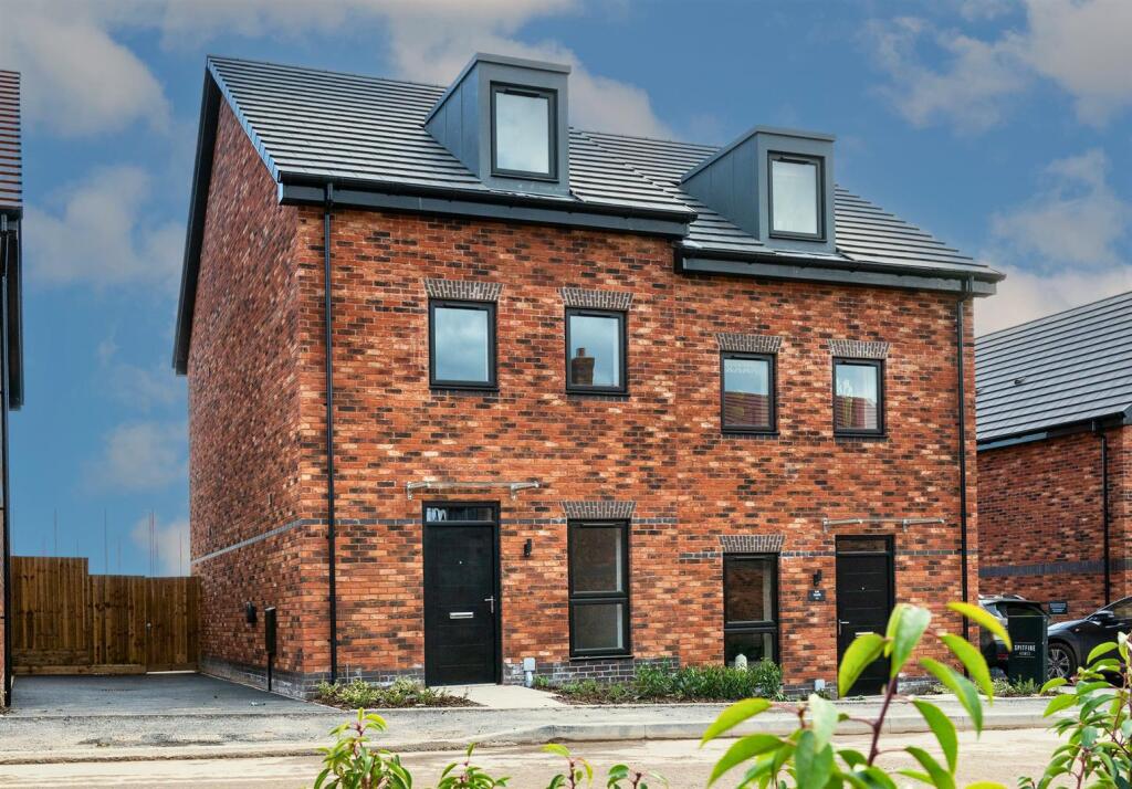 Maybank Halesowen 400 1.jpg