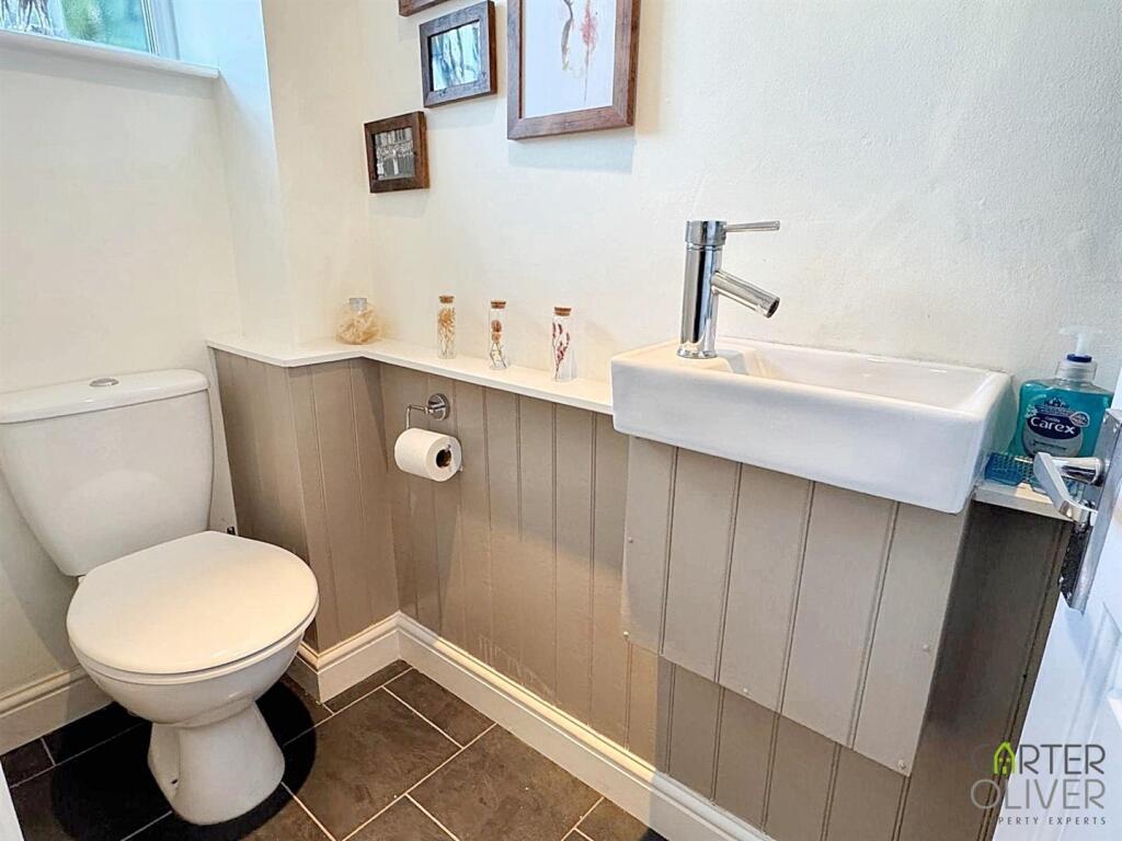 GROUND FLOOR WC