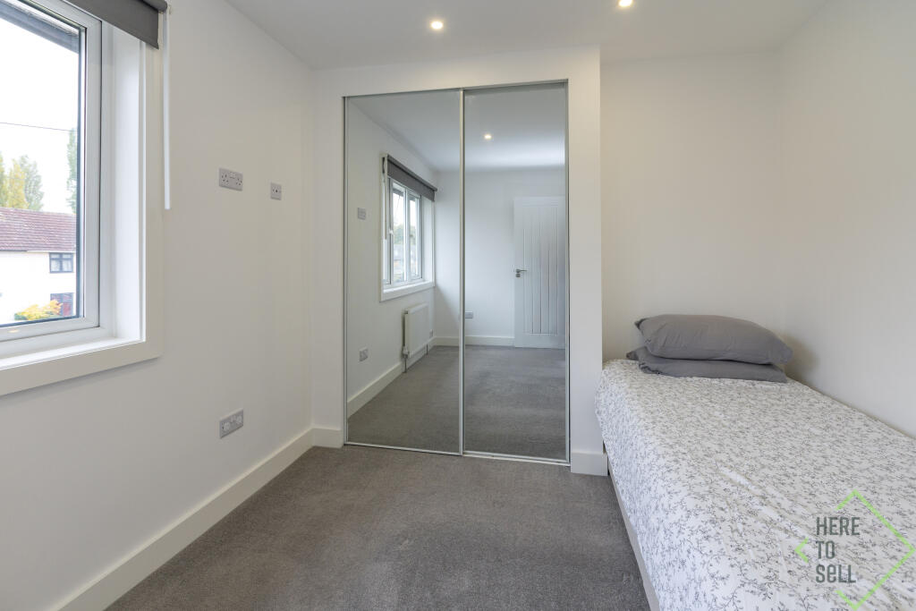15 Flexmere Rd, London N17 7AU-3