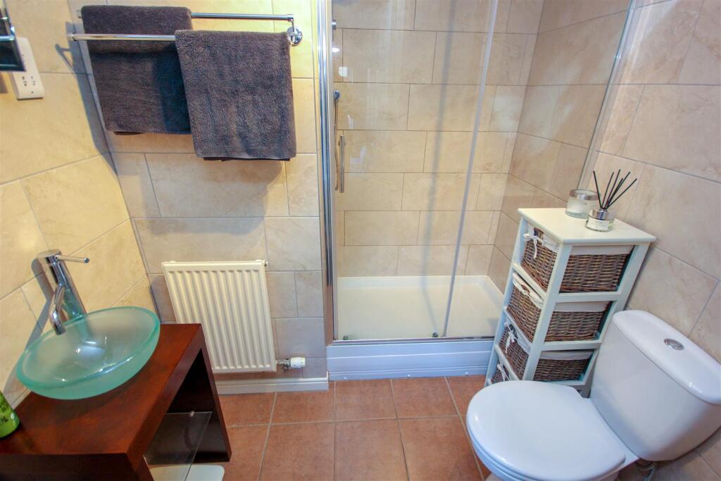 Ensuite.jpg