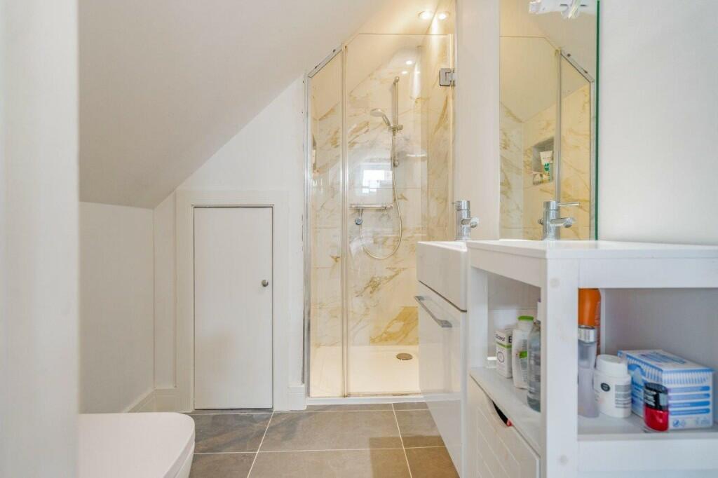 Ensuite