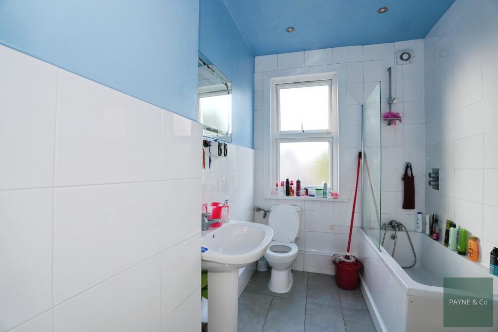 First Floor Bathroom/WC