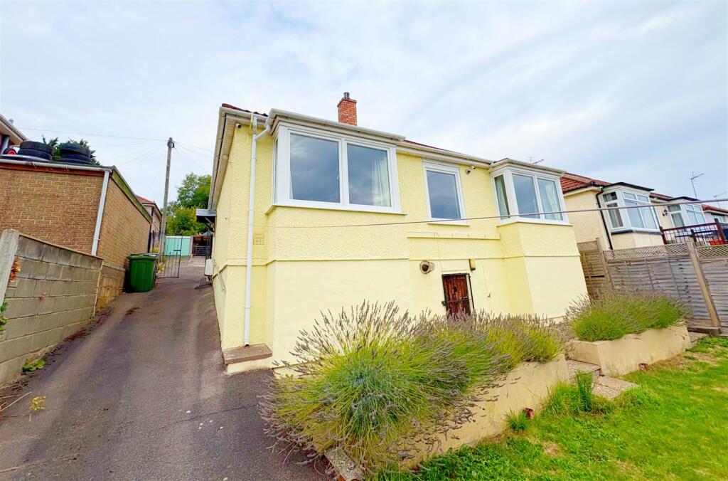 Rear view of property (3).jpg