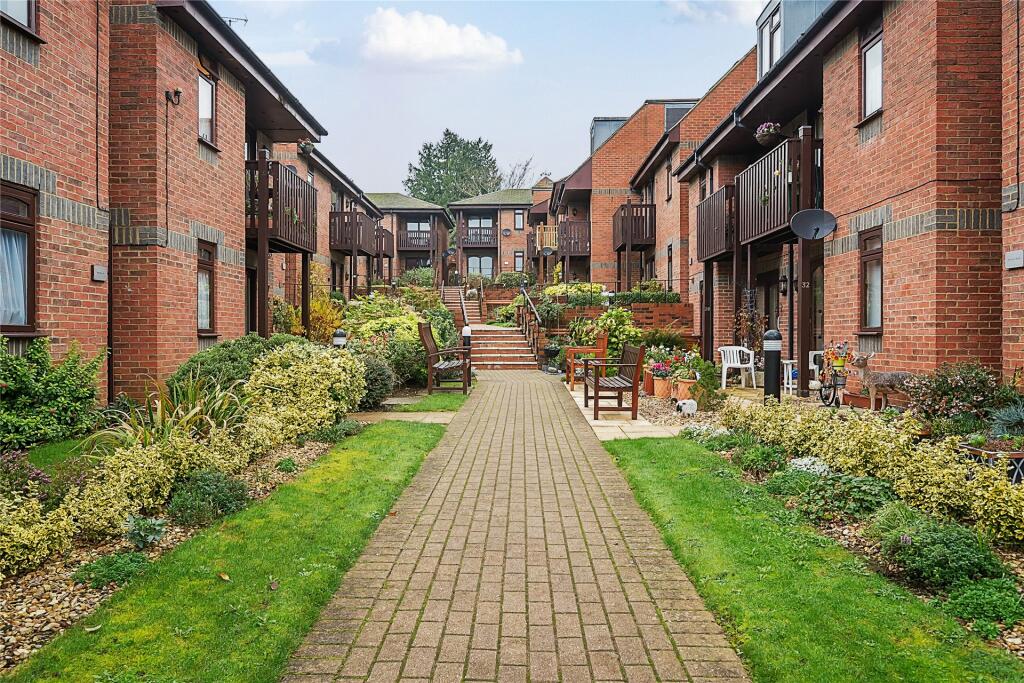 Paynes Court