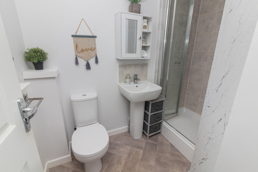 154A Barrangary Road PA7 5FR L-14