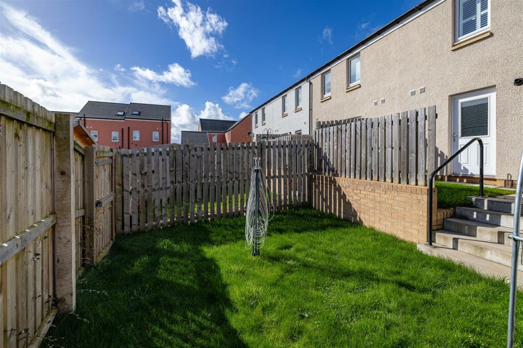 8 Knoll Park Place Galashiels 29.JPG