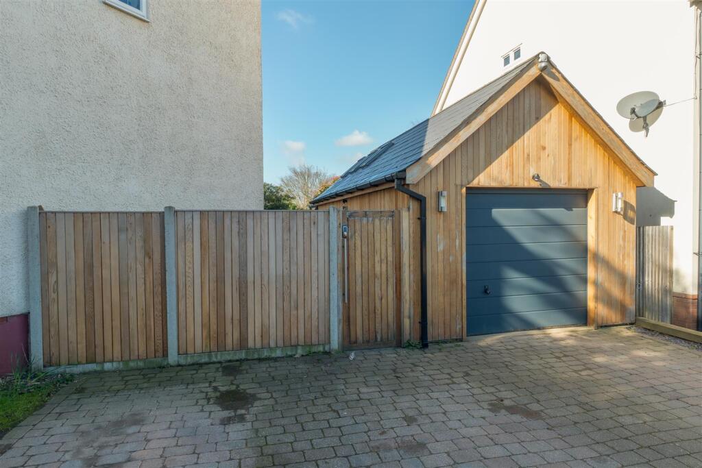 Holtye Crescent, Maidstone8.jpg