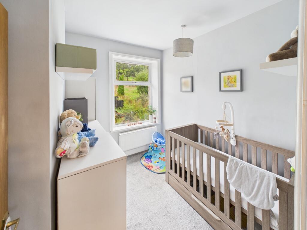 CAM02093G0-PR0054-STILL009