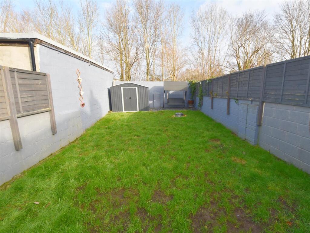 Rear garden (1).jpg