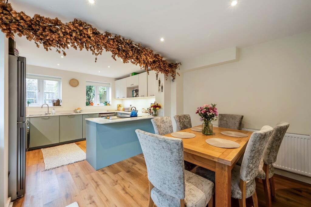 Kitchen/Dining Room