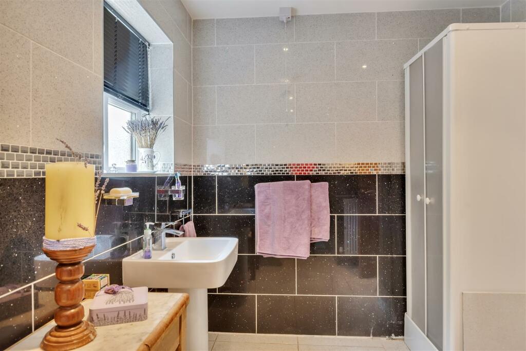 Family bathroom