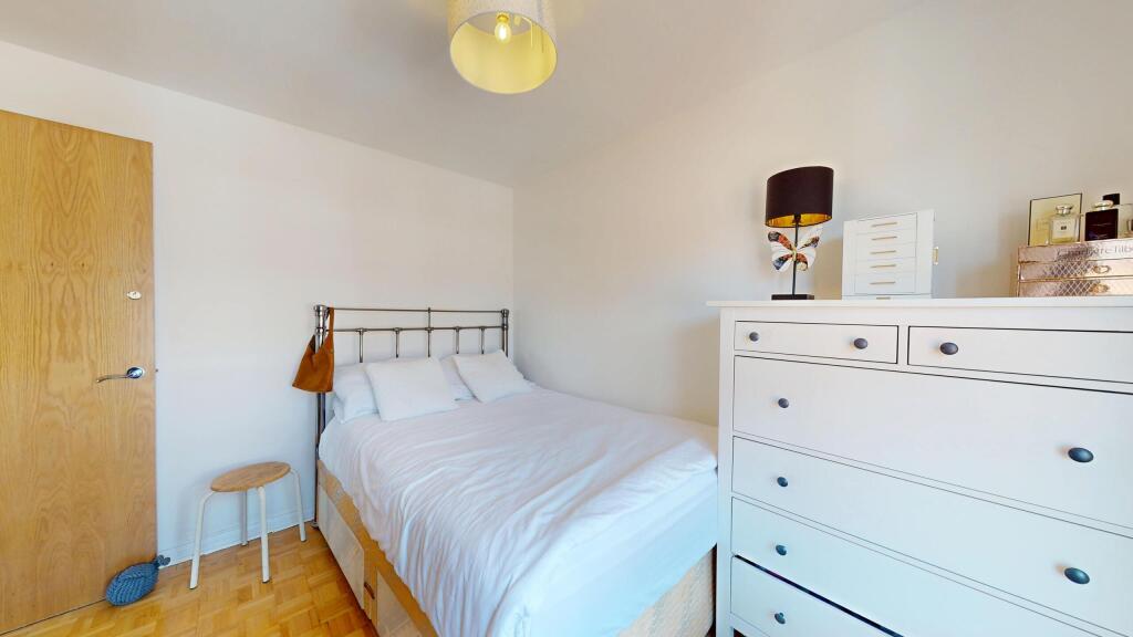 Queens-House-74-Carrisbooke-04152025_171250