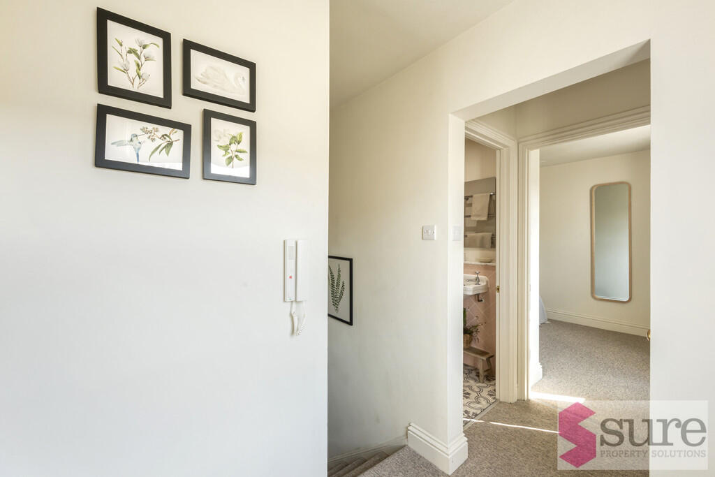 College Place, 36...