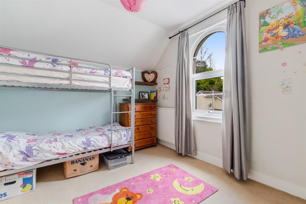 A27 - 26 College Road Newton Abbot - 250422.jpg