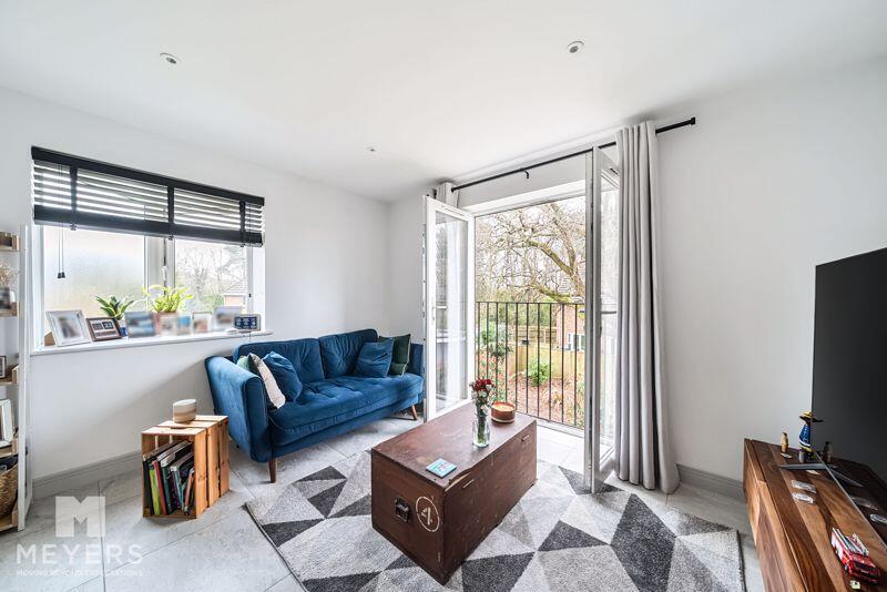 Juliet Balcony Overlooking Gardens