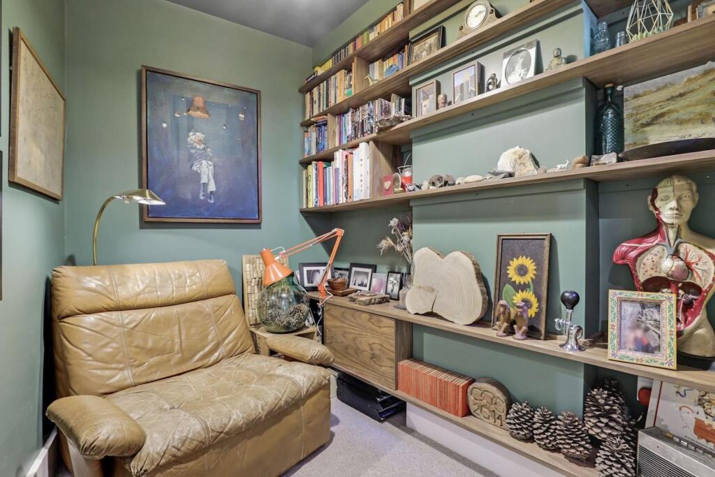 15-ff6aJHPropWpen - 20e Anerley Hill - 40-medium.j