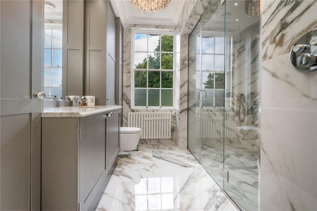 En Suite 2