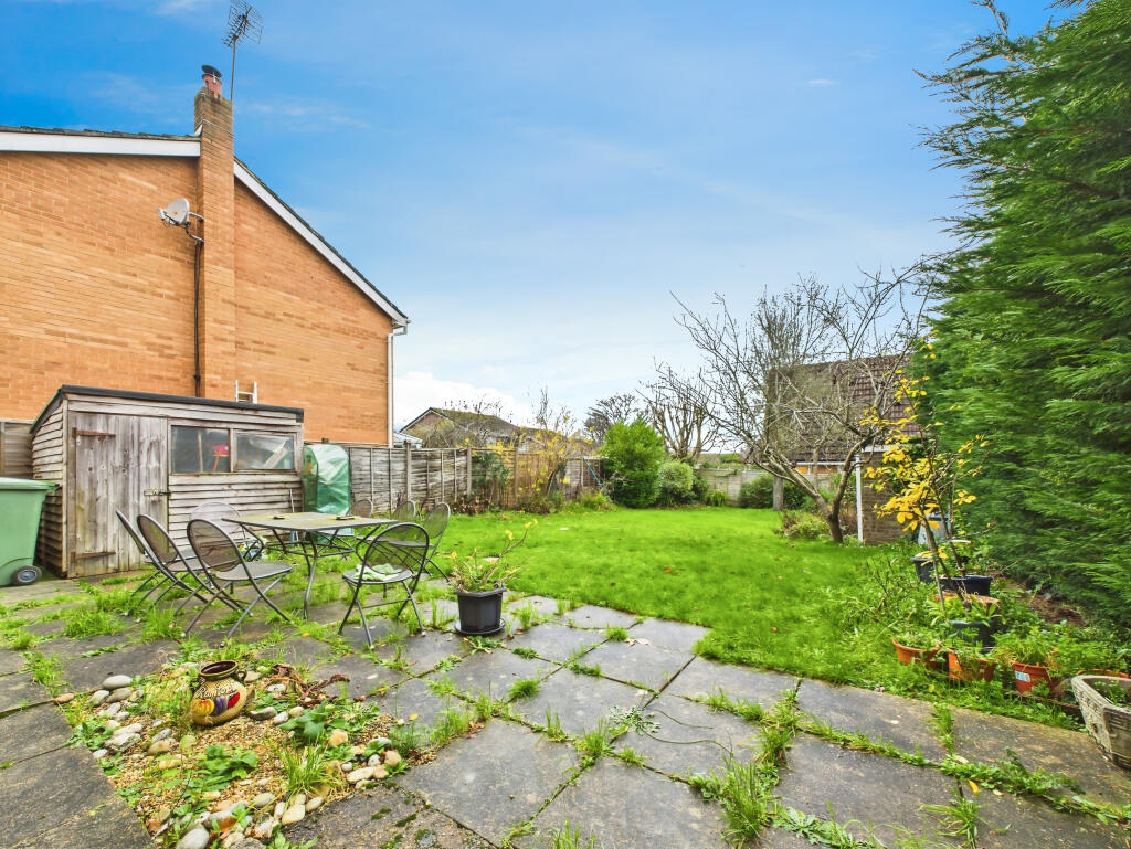 9d6384d4-CAM04018G0-PR0400-STILL020