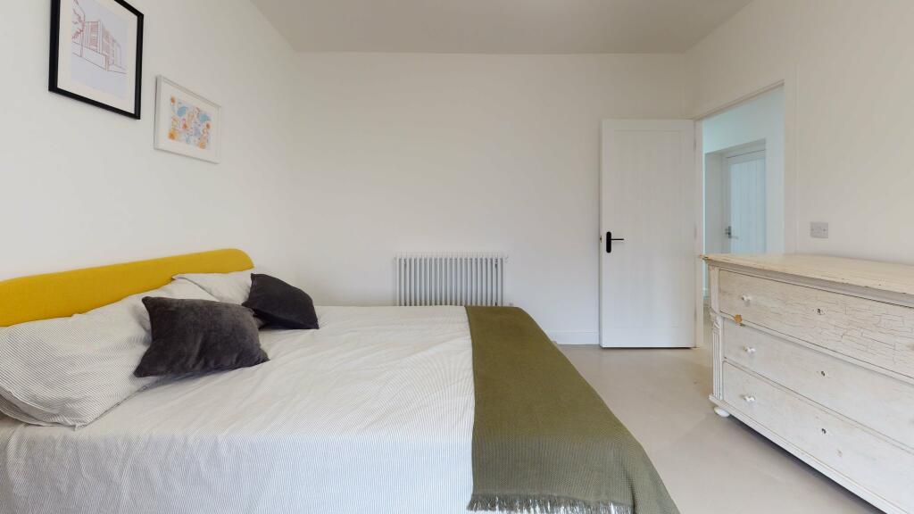 F2-18-Frederick-Stre