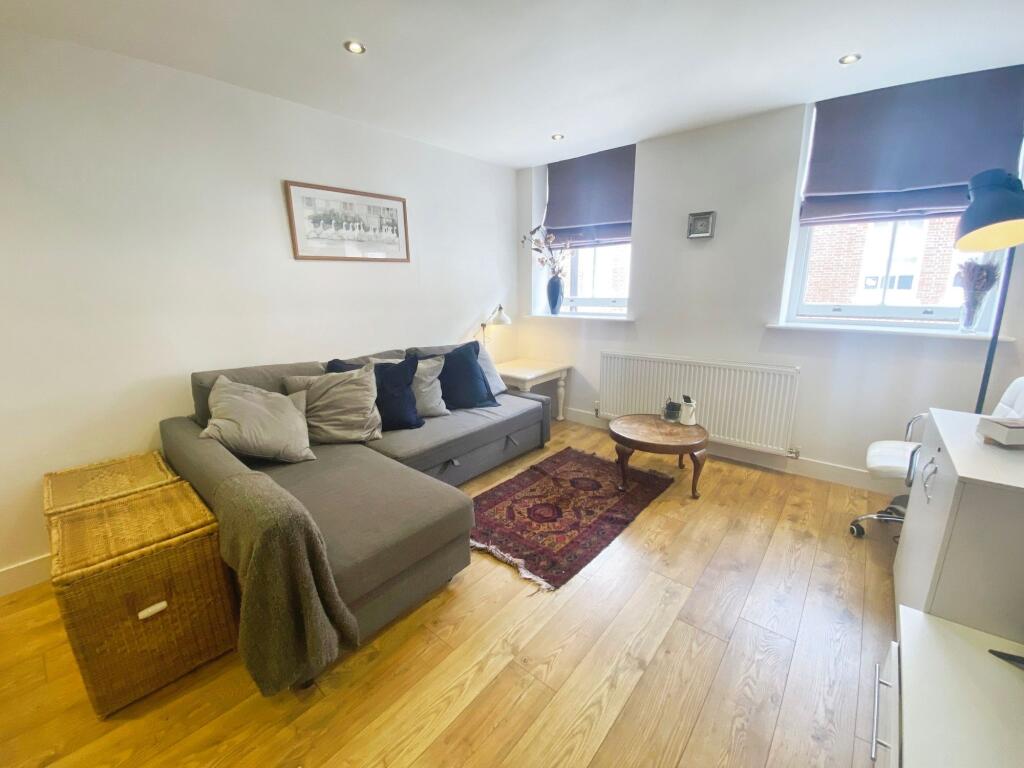 Lounge Diner/Kitchen