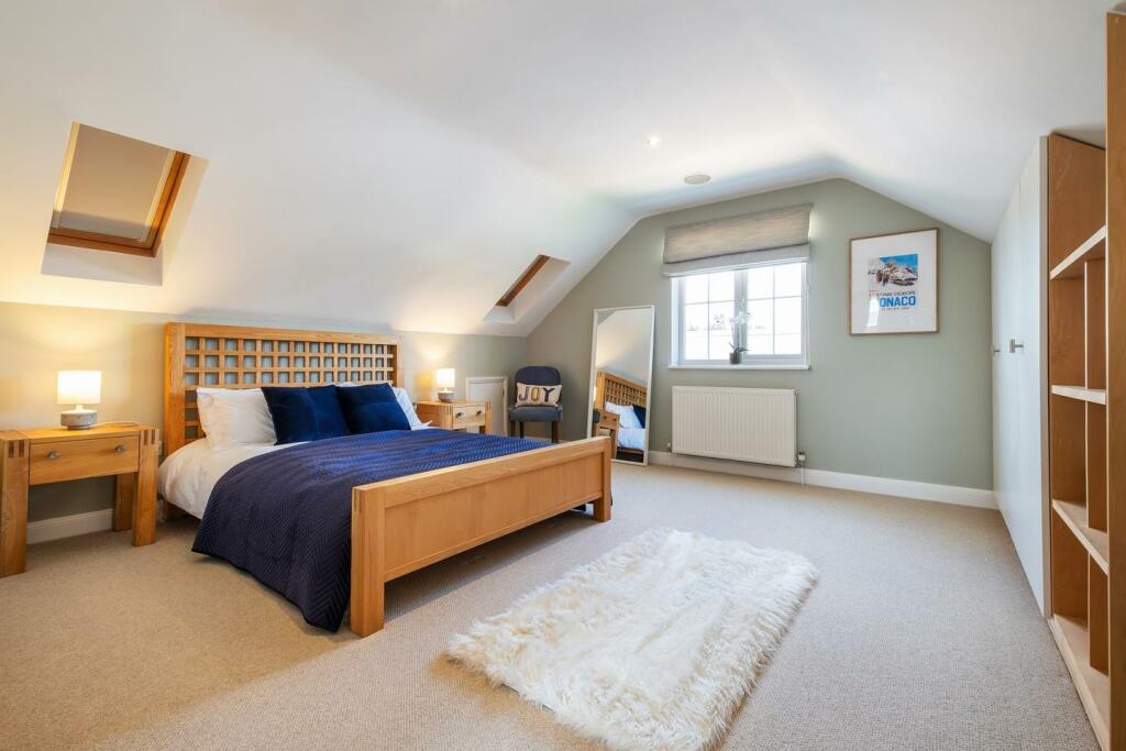 5 Cobb Close-48.JPG