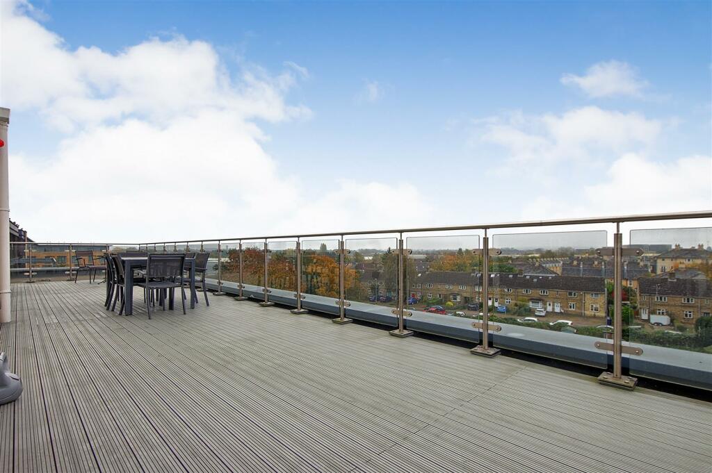 Roof terrace.jpg