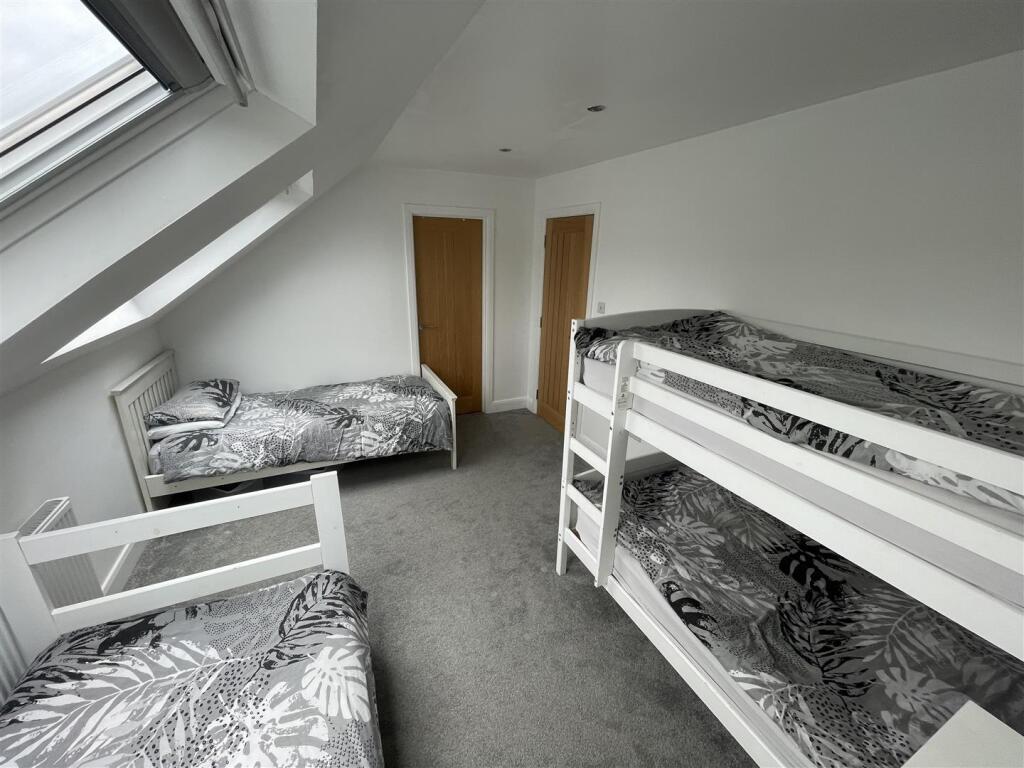 2nd bed 1 copy.JPG