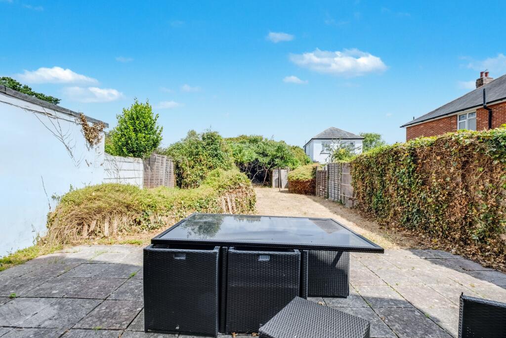 76 Cardigan Road, Bournemouth BH9 1BG