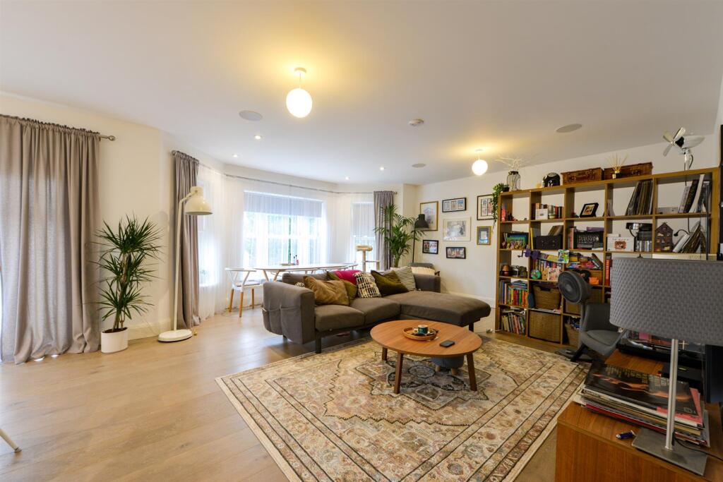 Henrietta Place Tunbridge Wells10.jpg