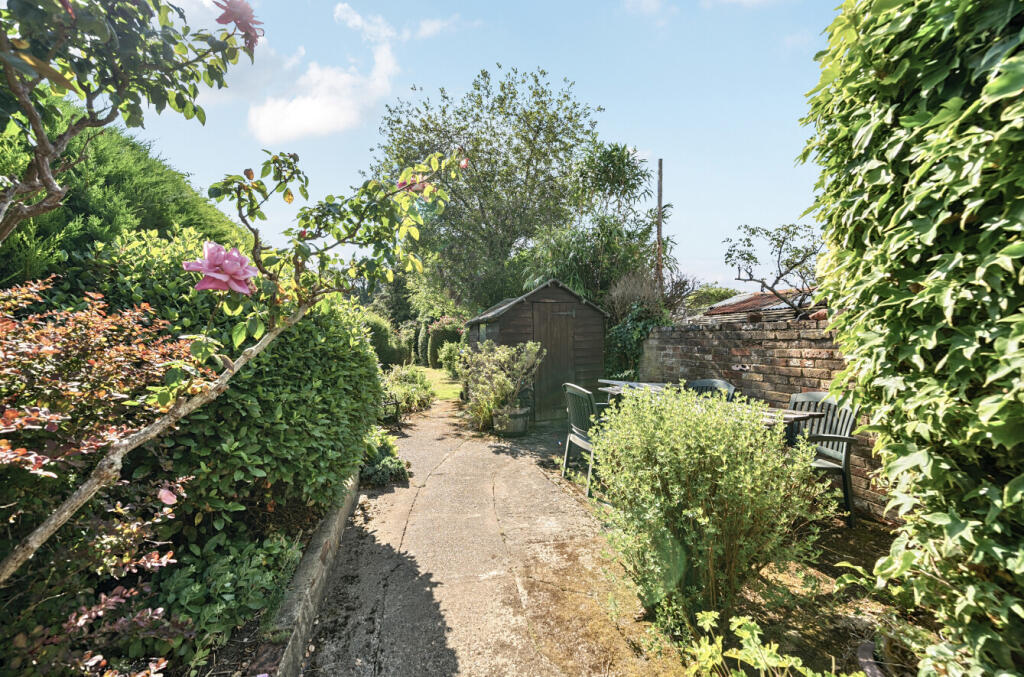 1316757-7-6863a43...