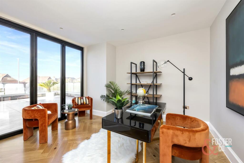 Shirley Drive, 105-014.jpg