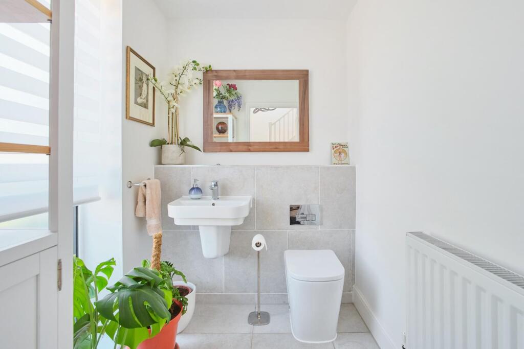 JAJ_GL10 3WB_0003.jpg