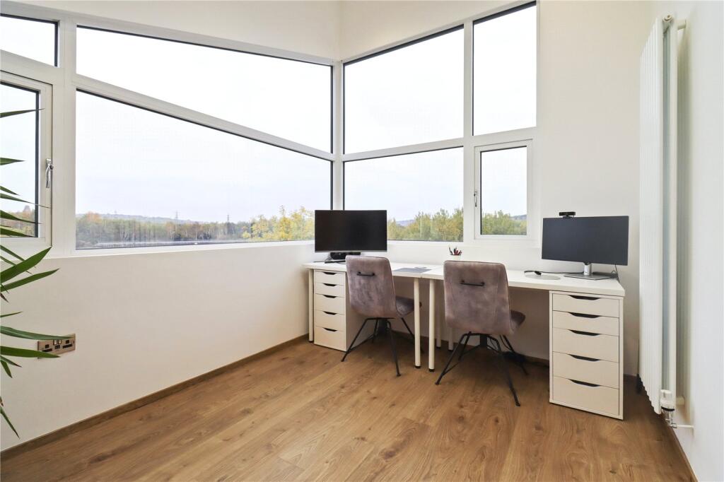 Bedroom 3/Office